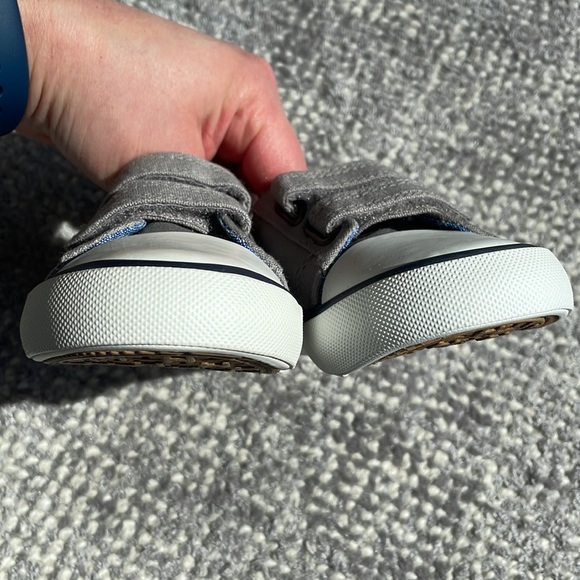 TODDLER VELCRO SNEAKERS - Picture 6 of 6